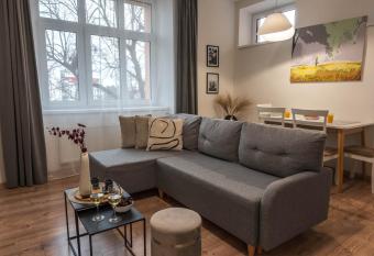 Apartm  n u V  stavi  t   has Balcony rooms