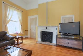 Historic Comfort Atop Downtown - The Aurora Suite allows 18 year olds to book a room