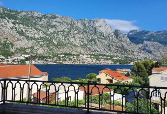 Appartamento FARO 1 has Balcony rooms