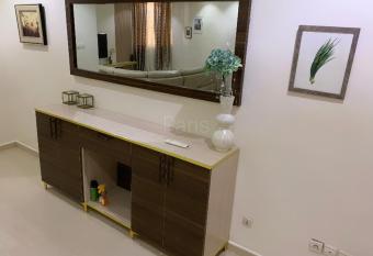 Duba   allows 18 year olds to book a room