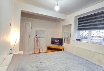 Woodbury House No2 allows 18 year olds to book a room