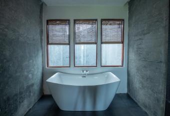 Ceylon Breeze Sigiriya allows 18 year olds to book a room