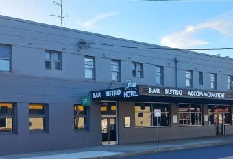 Union Club Hotel allows 18 year olds to book a room