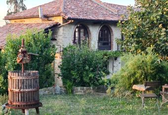 Cascina IL SOGNO has Balcony rooms