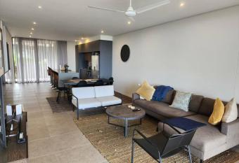 Forest Views has Balcony rooms