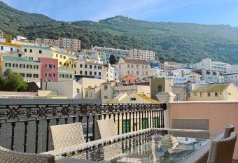 Ultimate City Centre Penthouse with Large Terrace - Grand Central House allows 18 year olds to book a room