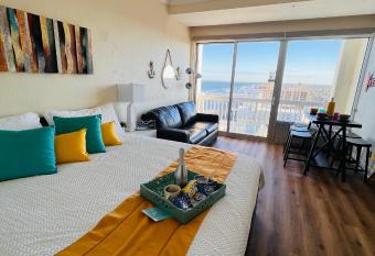 Daytona Beach Resort has Balcony rooms