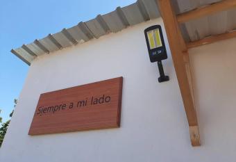 Siempre a mi lado allows 18 year olds to book a room