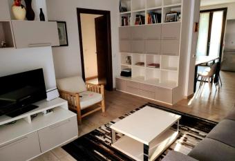 Appartamento moderno in posizione strategica has Balcony rooms