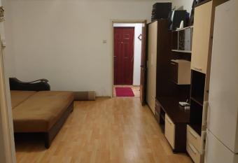 Garsoniera cri allows 18 year olds to book a room