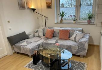 Appartement La Vie en Rose allows 18 year olds to book a room