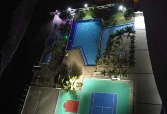 Edificio Fontaine Bleau has Balcony rooms