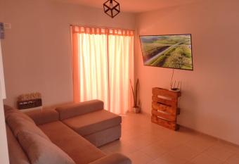 Mendoza alojamiento allows 18 year olds to book a room