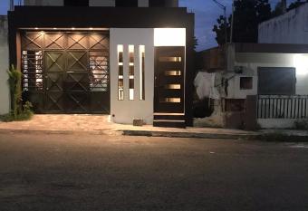 Cuartos kukulcan allows 18 year olds to book a room