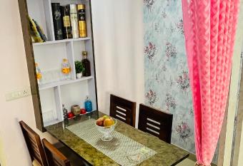 Pink Villa has Balcony rooms