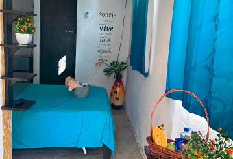 Cuartos kukulcan allows 18 year olds to book a room