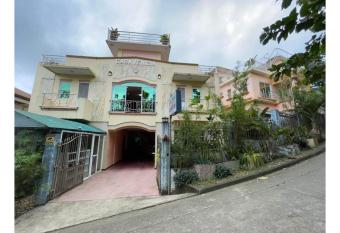 OYO 926 Casa Venicia Caticlan allows 18 year olds to book a room