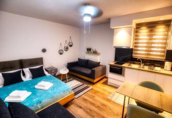 Efi s little treasure! allows 18 year olds to book a room