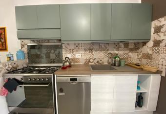 Casa vacanze Vivi Trapani has Balcony rooms