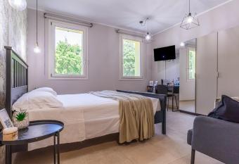 Le stanze dei Pico Wi-Fi, Netflix e una terrazza unica sul tetto allows 18 year olds to book a room