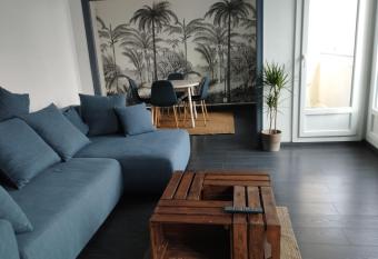 Escale en Bretagne has Balcony rooms