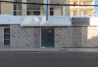 Beautiful Single Room Wi-Fi - Parking included has Balcony rooms