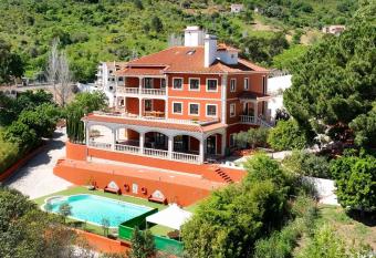 High Villa has Balcony rooms