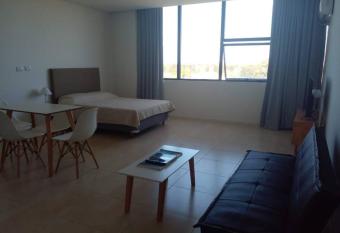 Departamento amoblado en Nordelta. has rooms with a private hot tub