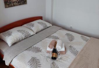 Apartman   or  evi   has Balcony rooms