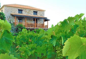 Abeloklima country house has Balcony rooms