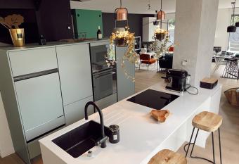 CHAMBRE CONFORT - MAISON D ARCHITECTE - Piscine & Golf allows 18 year olds to book a room