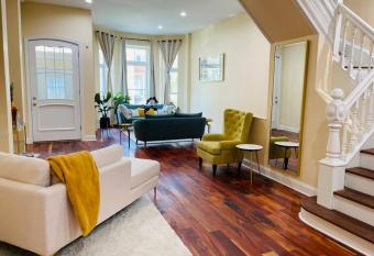 Entire Modern Home near Stadiums, Hospitals, and Schools has Balcony rooms