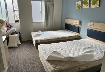 Yoosung allows 18 year olds to book a room