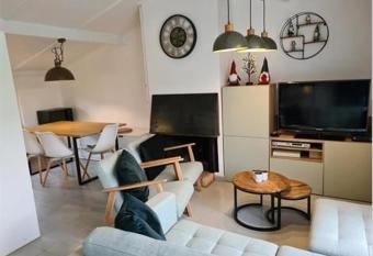 Groendijk 105 has Balcony rooms