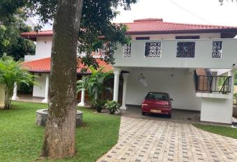 GREEN Palace has Balcony rooms