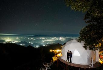 KeeKoo kanatal, Wealthinwhite allows 18 year olds to book a room