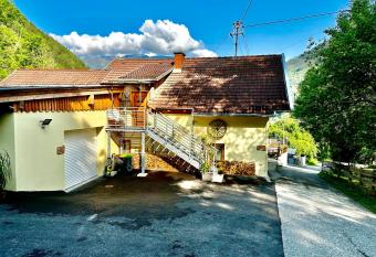 Ferienwohnung Springer has Balcony rooms