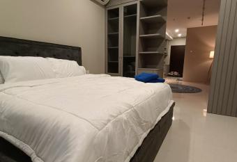 SLEPTOPIA at FORMOSA PREMIUM COZY INTERIOR VIEW and CONNECTING DOOR has Balcony rooms