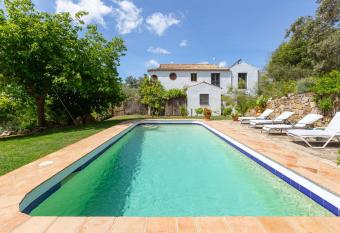 Los Algarrobos Gaucin has Balcony rooms