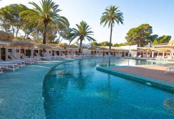 Hotel Montepiedra 4    sup allows 18 year olds to book a room