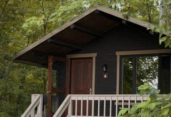 Domaine Boreal has Balcony rooms