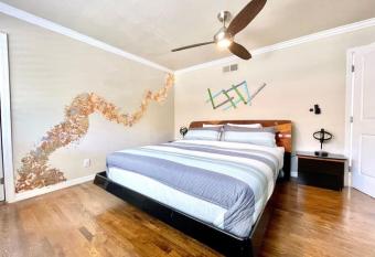 7 Minutes to Legoland-3 Minutes to Beach-King Beds has Balcony rooms