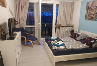 Apartment Ferienwohnung modern n  he Altstadt Landshut allows 18 year olds to book a room