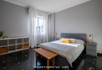 Casa Campanile Rapallo by PortofinoVip allows 18 year olds to book a room