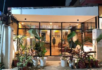 Bahay Ni Ate Bed and Breakfast has Balcony rooms