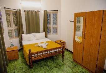 Maison Blanche Near White Town has Balcony rooms