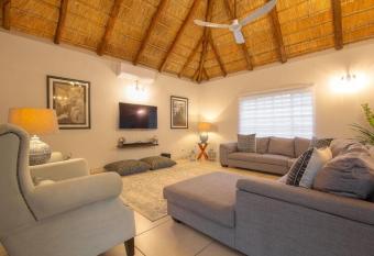 Starling Manor Marloth Park Starling Manor Marloth Park has Balcony rooms