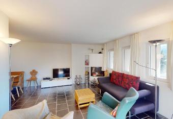 Apartment Chalchera allows 18 year olds to book a room