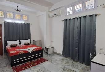 MG Boutique Homestay has Balcony rooms