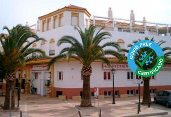 Hospeder  a Zahara allows 18 year olds to book a room